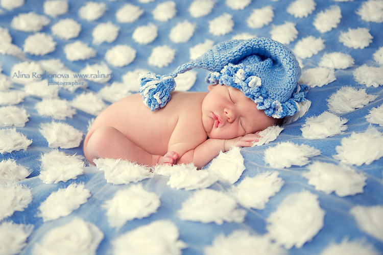 Идеи для фотосессии новорожденного в домашних условиях